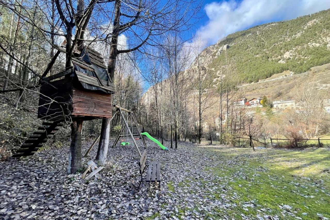 Chalet Beautiful Near The Center Of